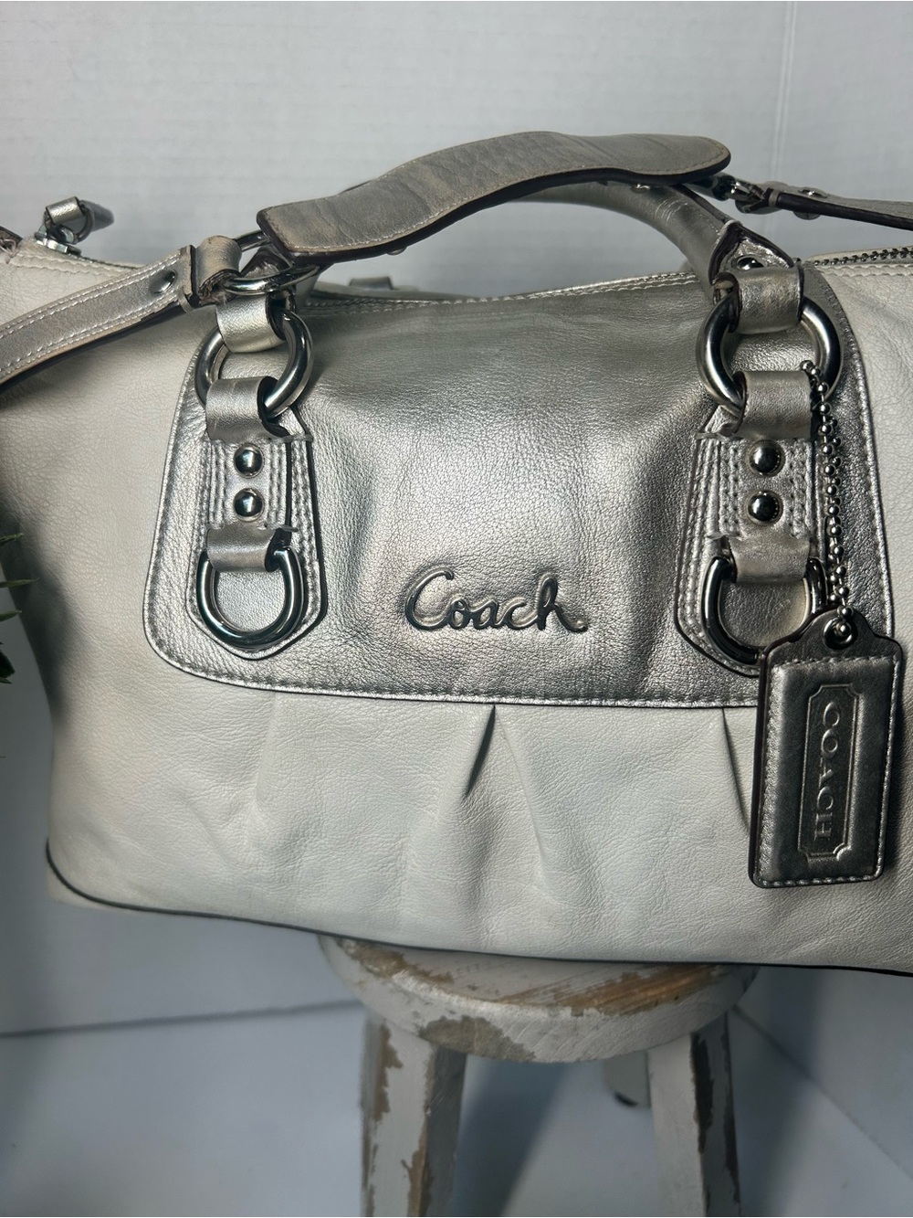 COACH Convertible Shoulder Satchel Hobo Bag Silver And Ivory F15445 Y2K Luxe Bag - Picture 5 of 16